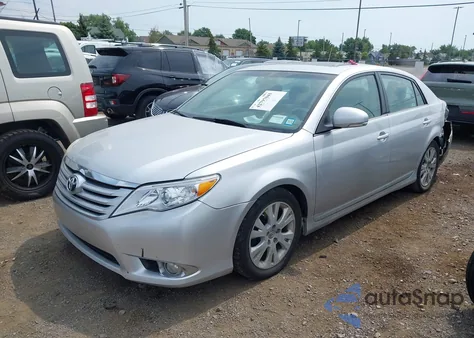 2011 Toyota Avalon z USA, uszkodzony, nr VIN 4T1BK3DB9BU387476